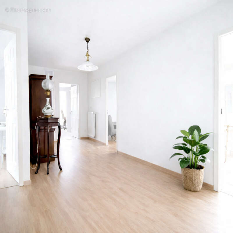 Maison à MONTLIGNON