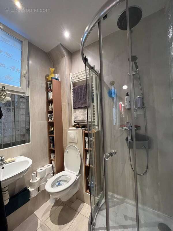 Appartement à PARIS-19E
