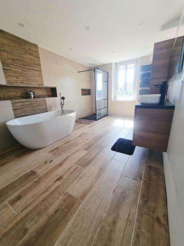 Longère, DPE B, 3 chambres, stationnement, jardin - photo 10