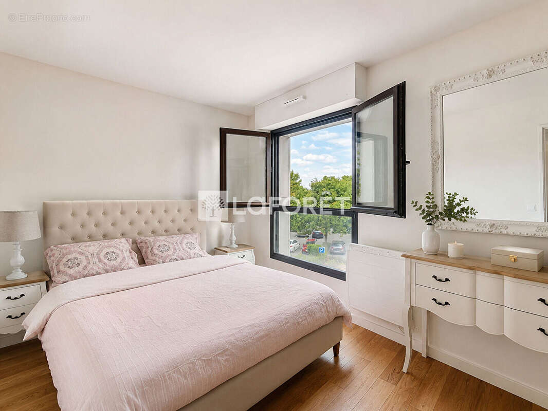 Appartement à SURESNES