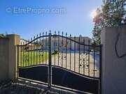 Maison à COURS-DE-PILE