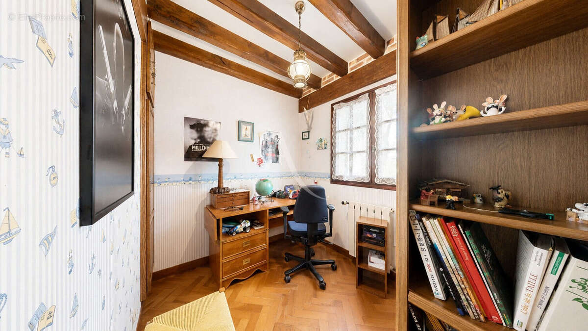 Maison à LES MUREAUX