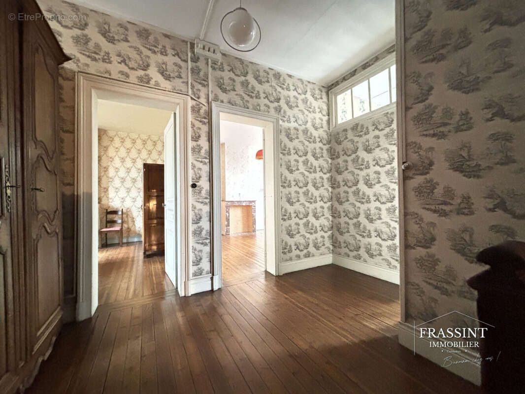 Maison 204 m² à Cambrai  - photo 9