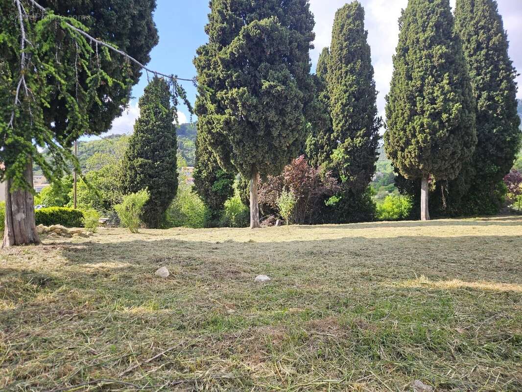 Terrain à LEVENS