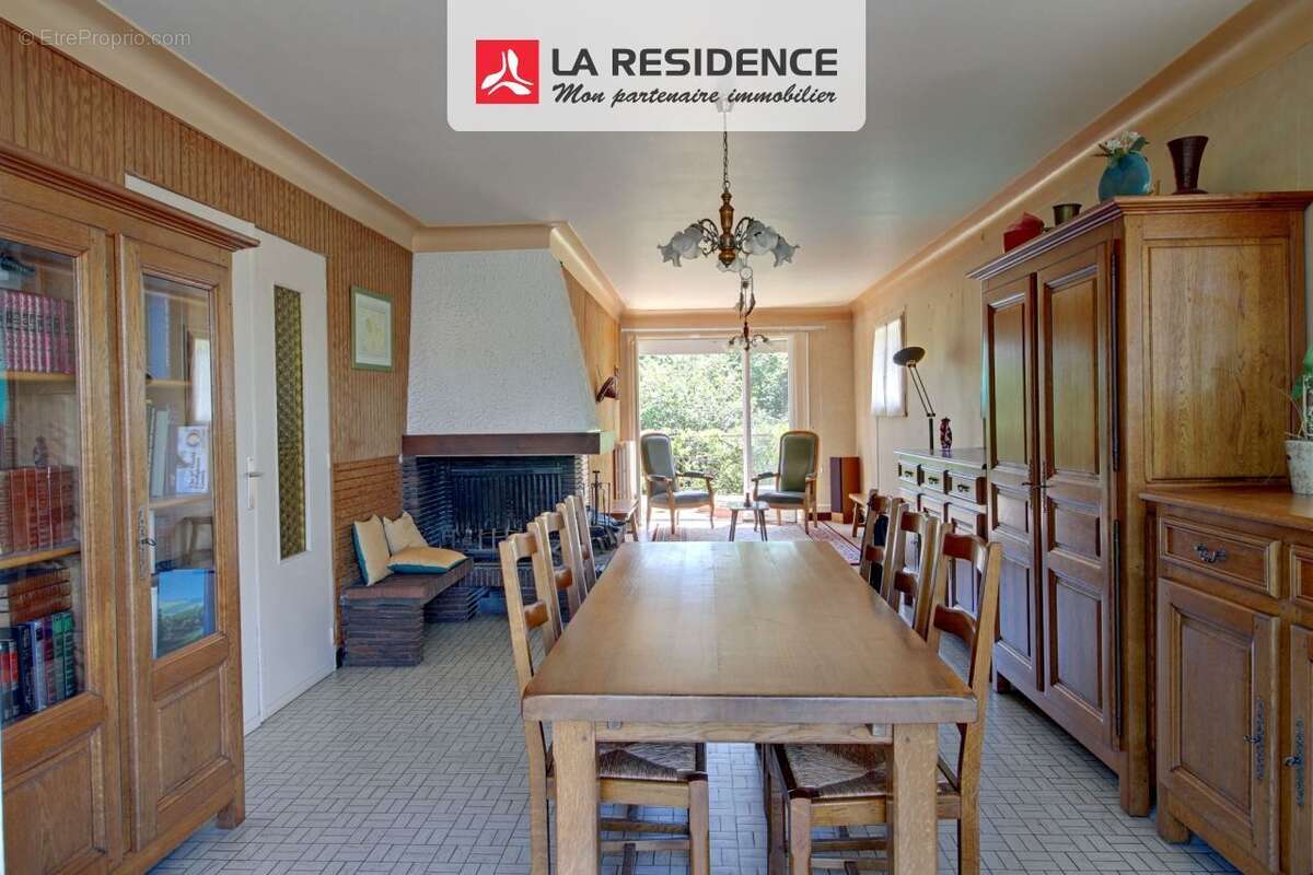 Maison à LES MUREAUX