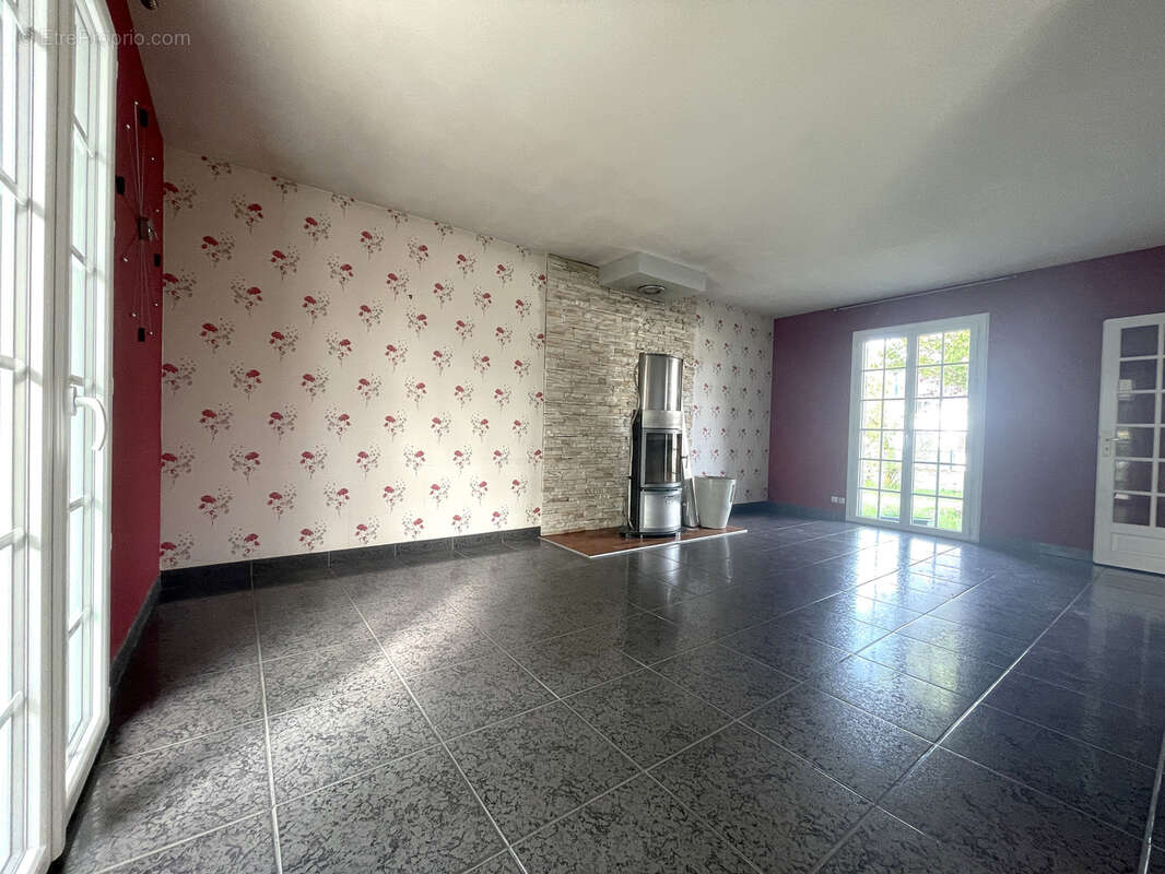 Maison à LIGNE