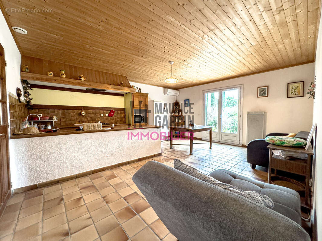 Maison à BEAUMES-DE-VENISE