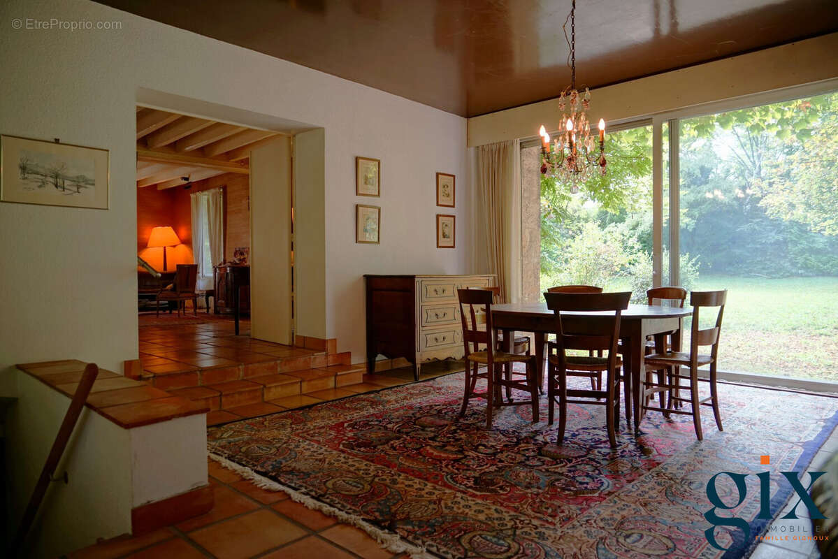 Maison à SEYSSINET-PARISET
