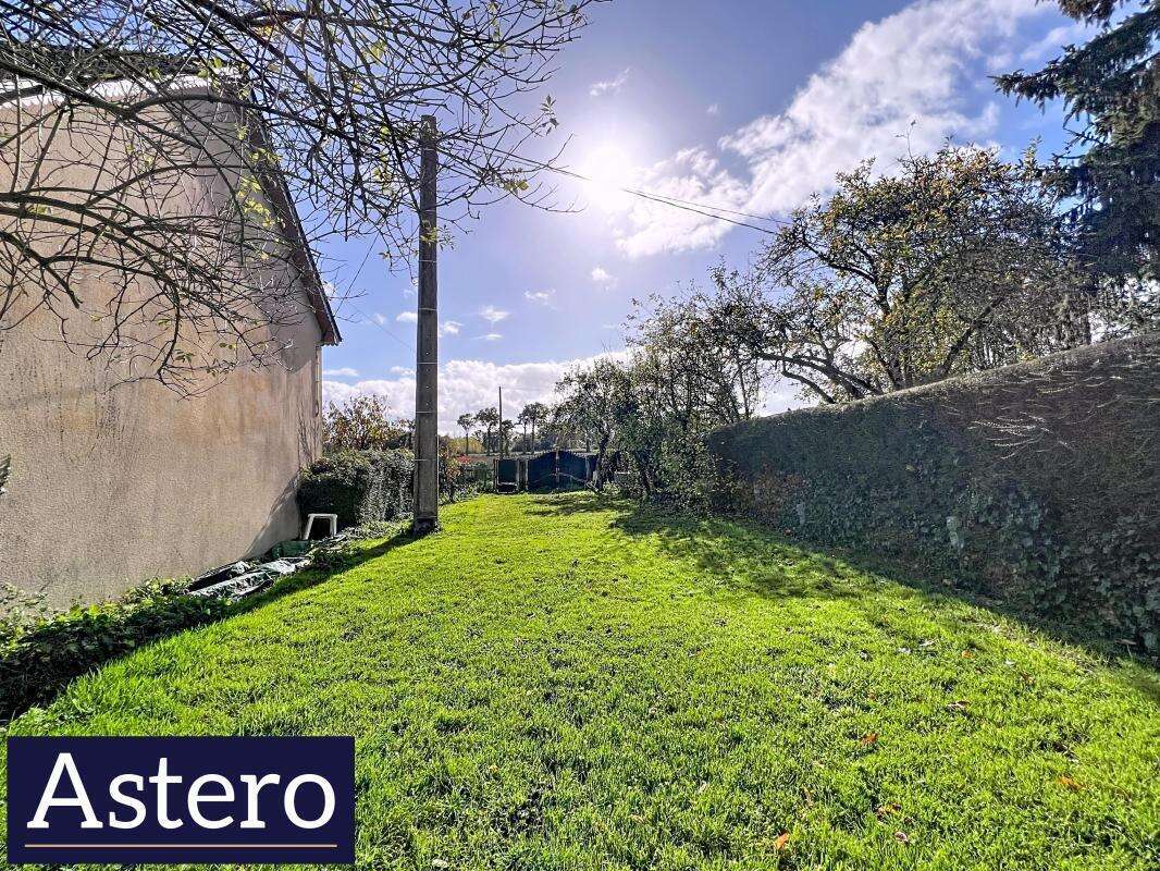 Maison à NOYAL-CHATILLON-SUR-SEICHE