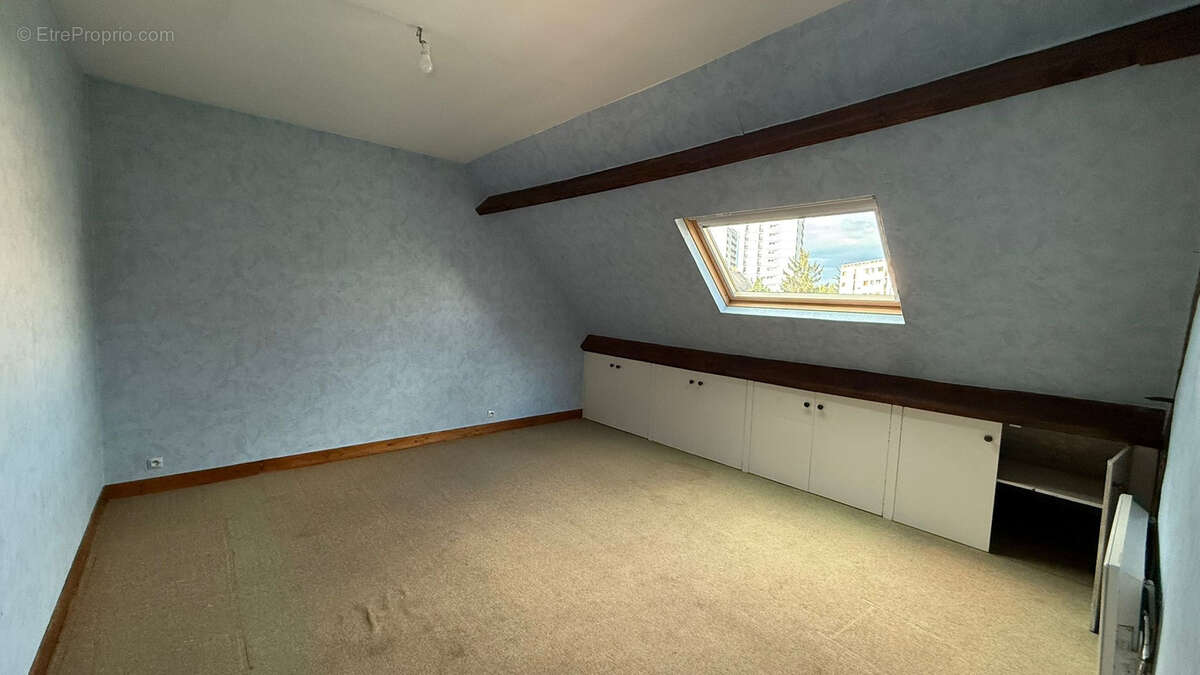 Maison à LE MEE-SUR-SEINE