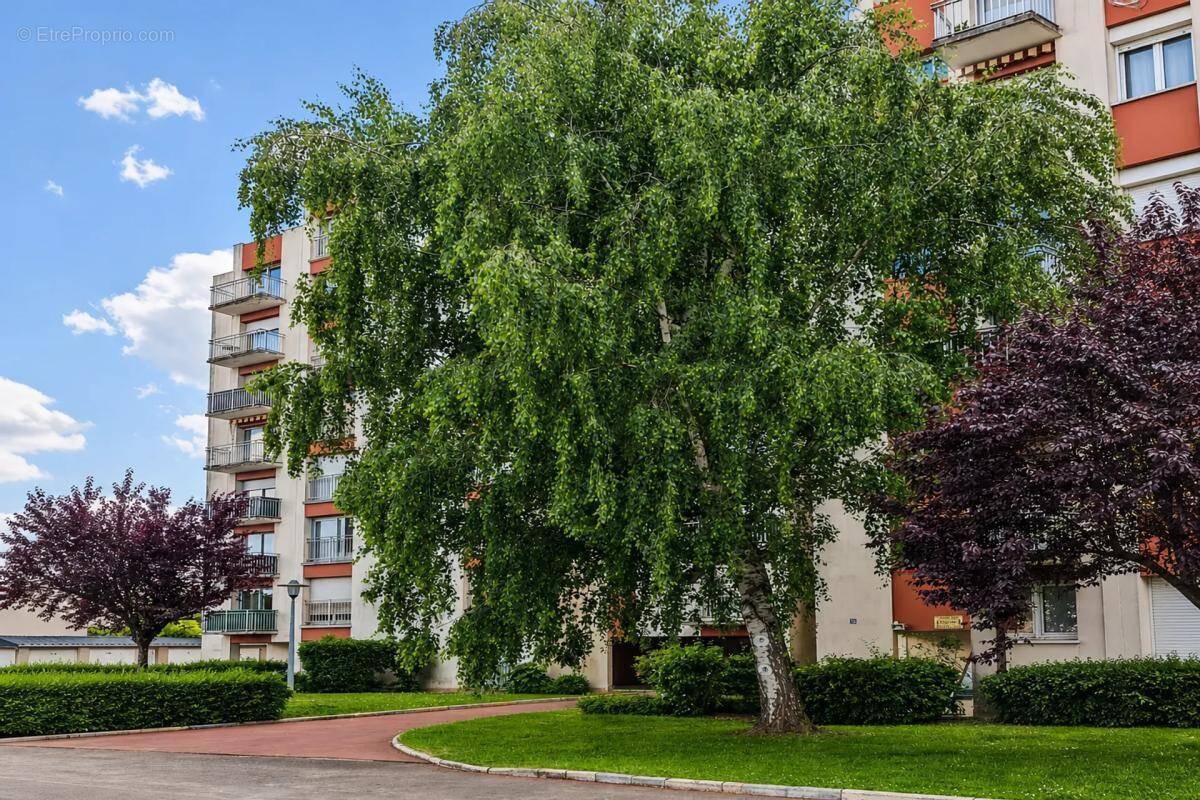 Appartement à LA RICHE