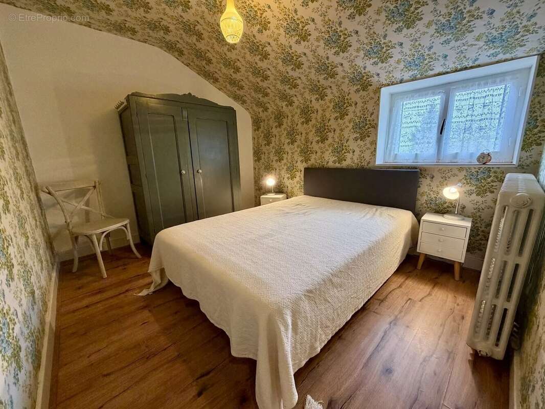 Maison à LUCENAY-L'EVEQUE