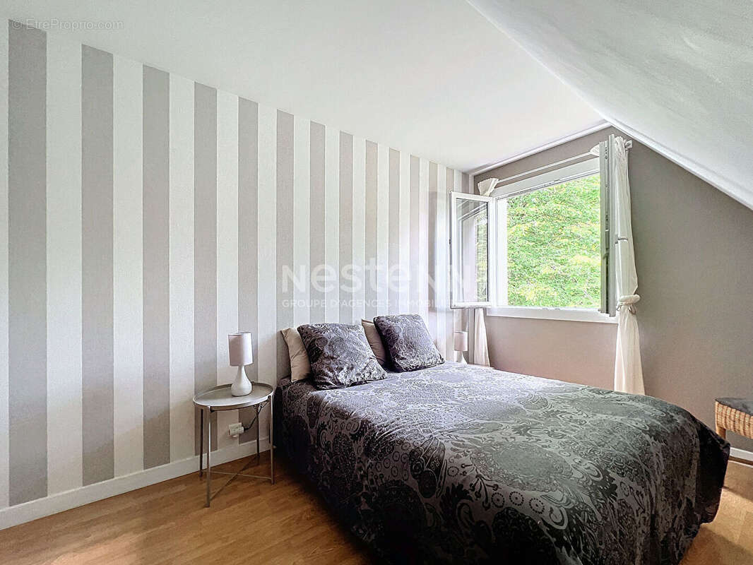 Maison Lamorlaye 7 pièce(s) 192 m2 , jardin 520 m² - photo 11