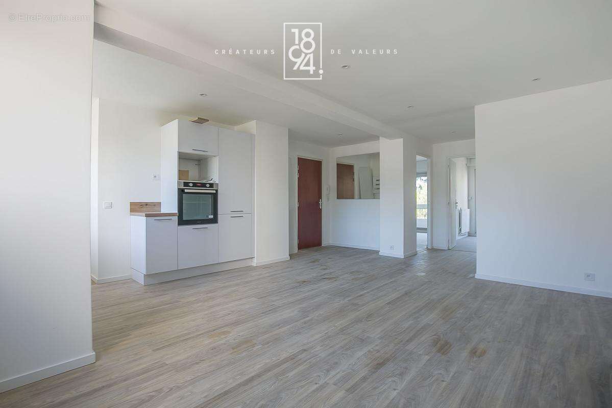 Appartement à MARSEILLE-9E