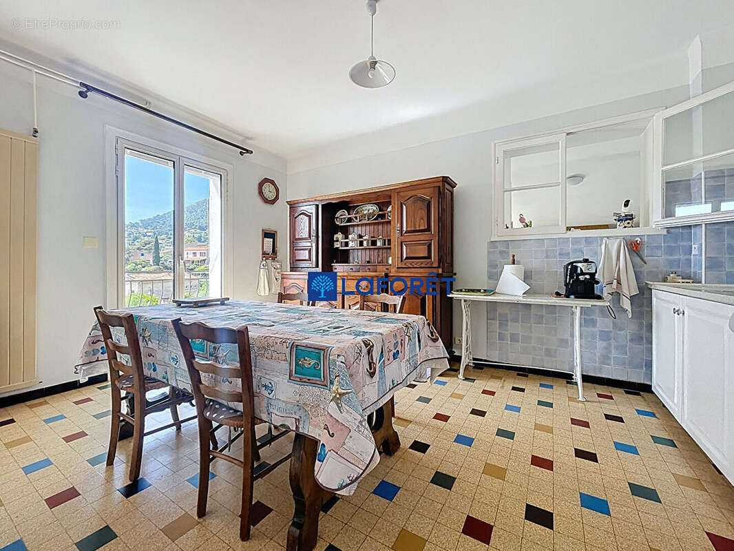 Maison à CARQUEIRANNE