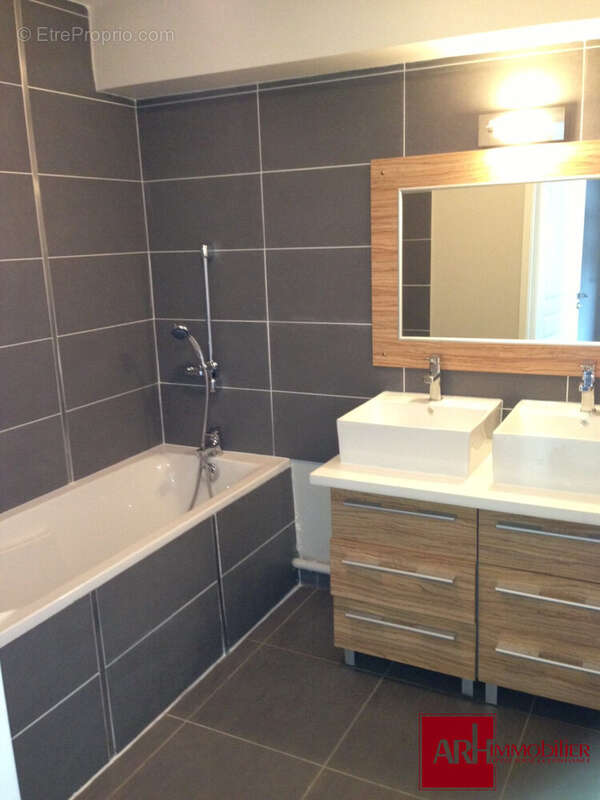 Appartement à SAINT-DENIS