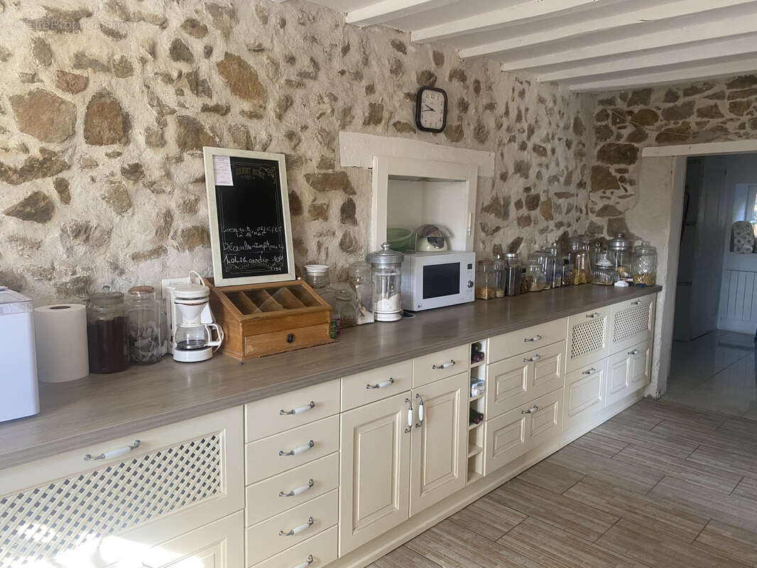 Maison à MAGNAC-LAVAL