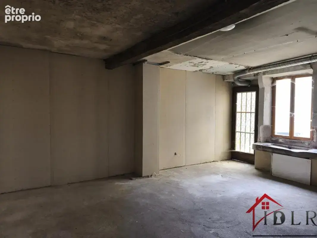 Immeuble de rapport mixte 4 appartements + 2 locaux fort pot - photo 6