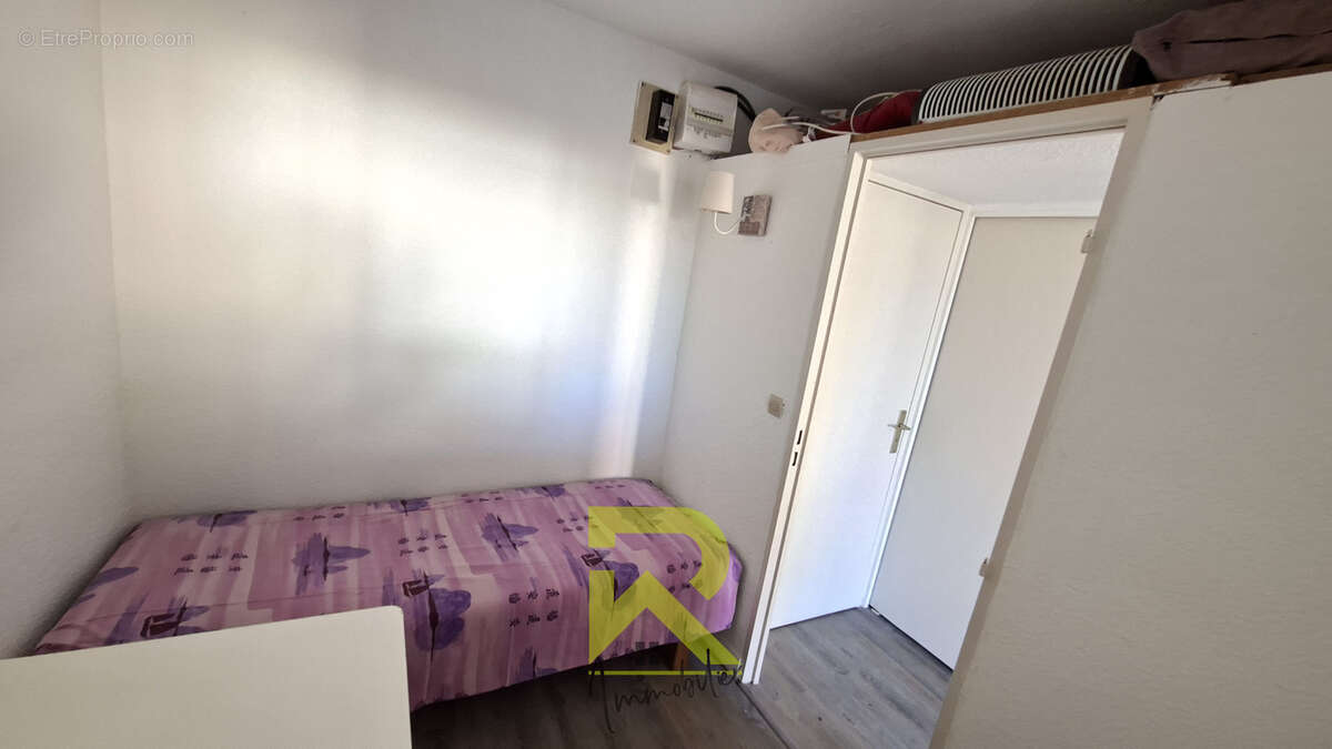 Studio cabine 28 M2 rénové   Extérieur  30 m2   Gruissan Port - photo 2