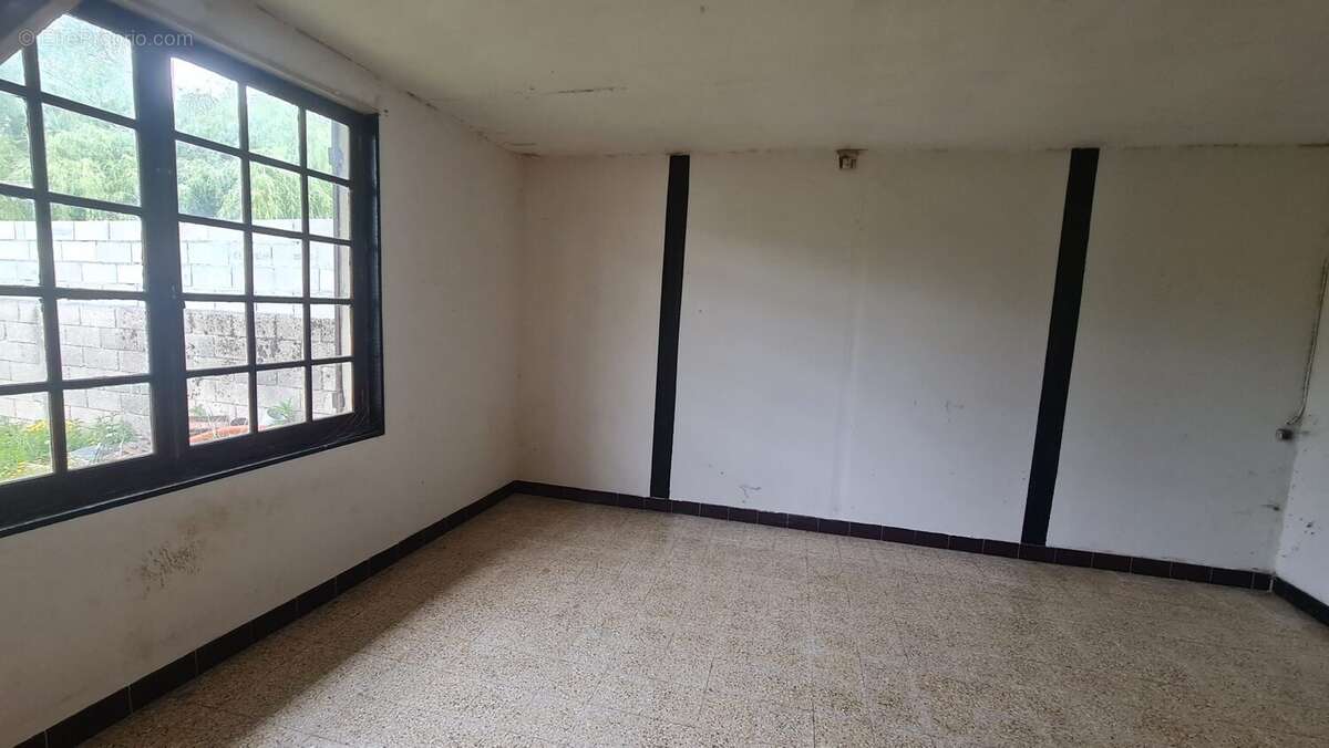 Maison 186 m² à Valines  - photo 4