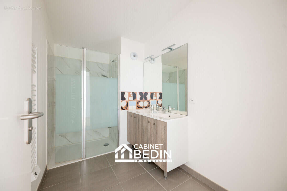 Appartement à VILLENAVE-D'ORNON