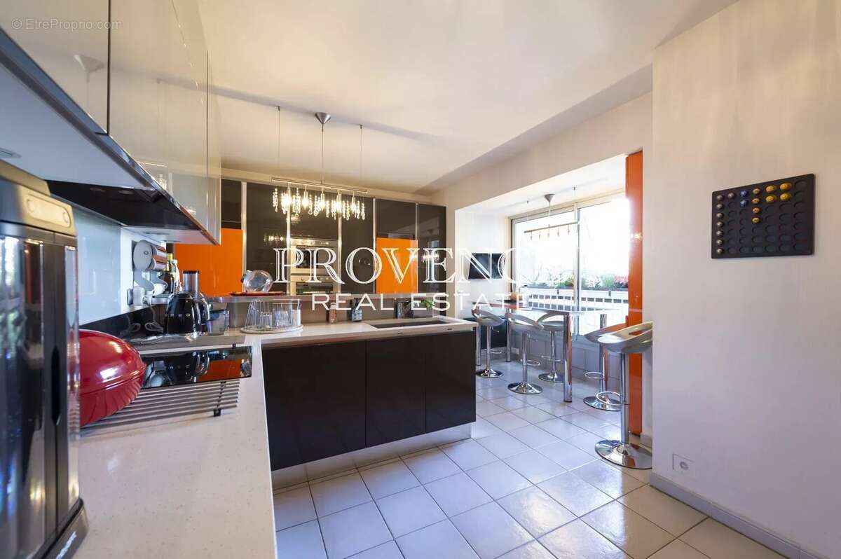 Appartement à MARSEILLE-8E