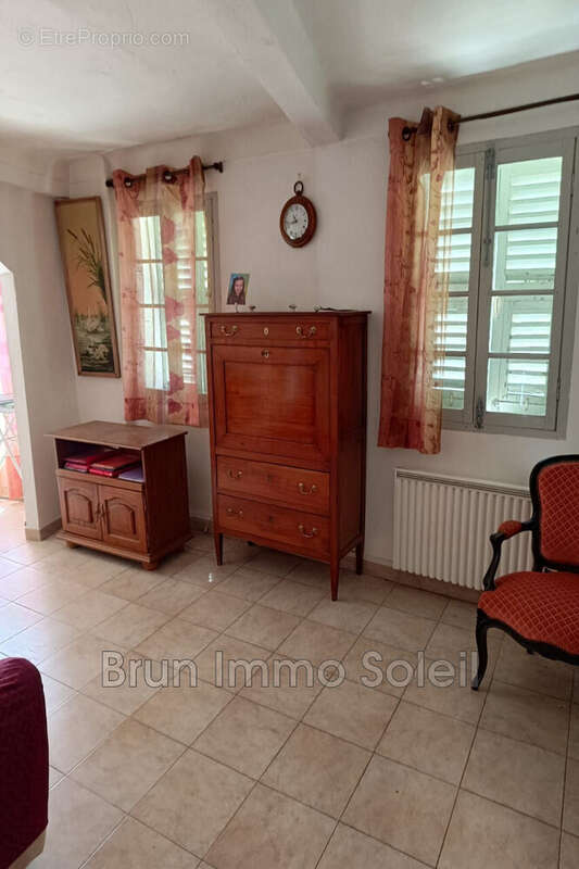 Appartement à TOUET-SUR-VAR