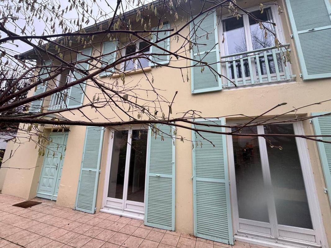 Photo Maison à Saint-Maur-Des-Fosses au prix de 1 045 000€