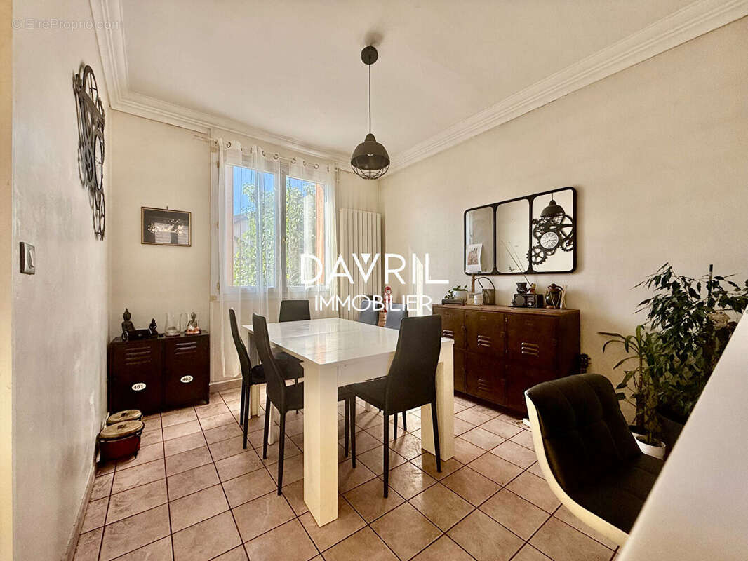 Maison à CONFLANS-SAINTE-HONORINE