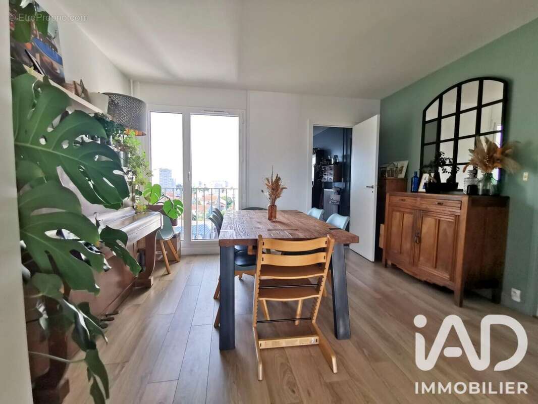 Photo 2 - Appartement à FONTENAY-AUX-ROSES