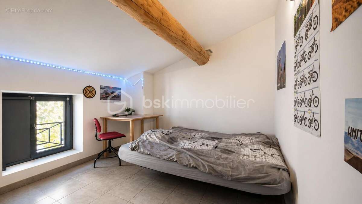 Exclusivité – Est de Montélimar – Maison de village rénovée – 5 chambres – garage – jardin - photo 17