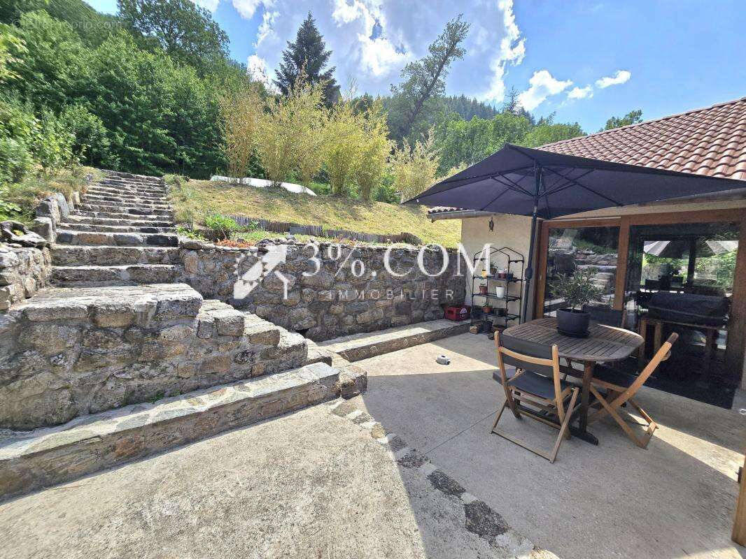 Mas en pierre de pays de 236 m2 avec piscine sur terrains de - photo 3