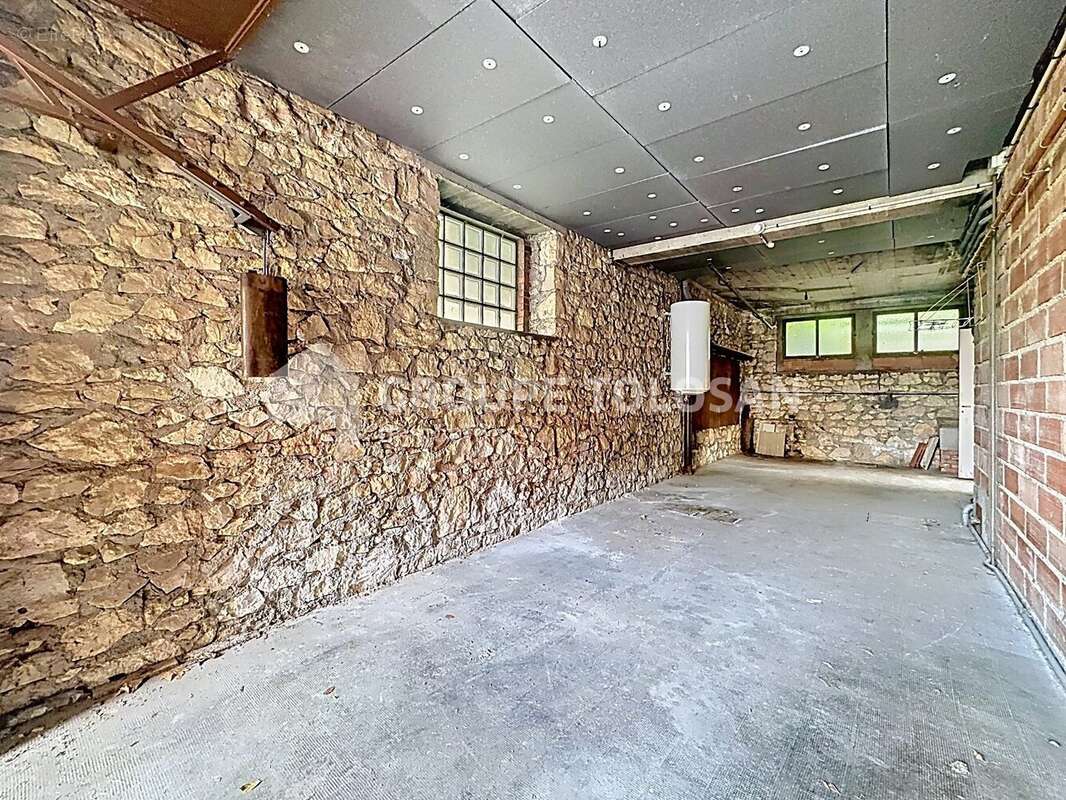 Maison 236 m² à Graulhet  - photo 17