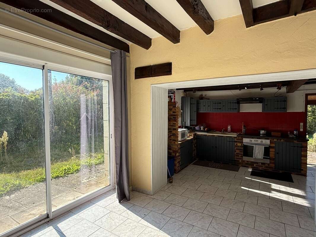Maison à LE MAGNY