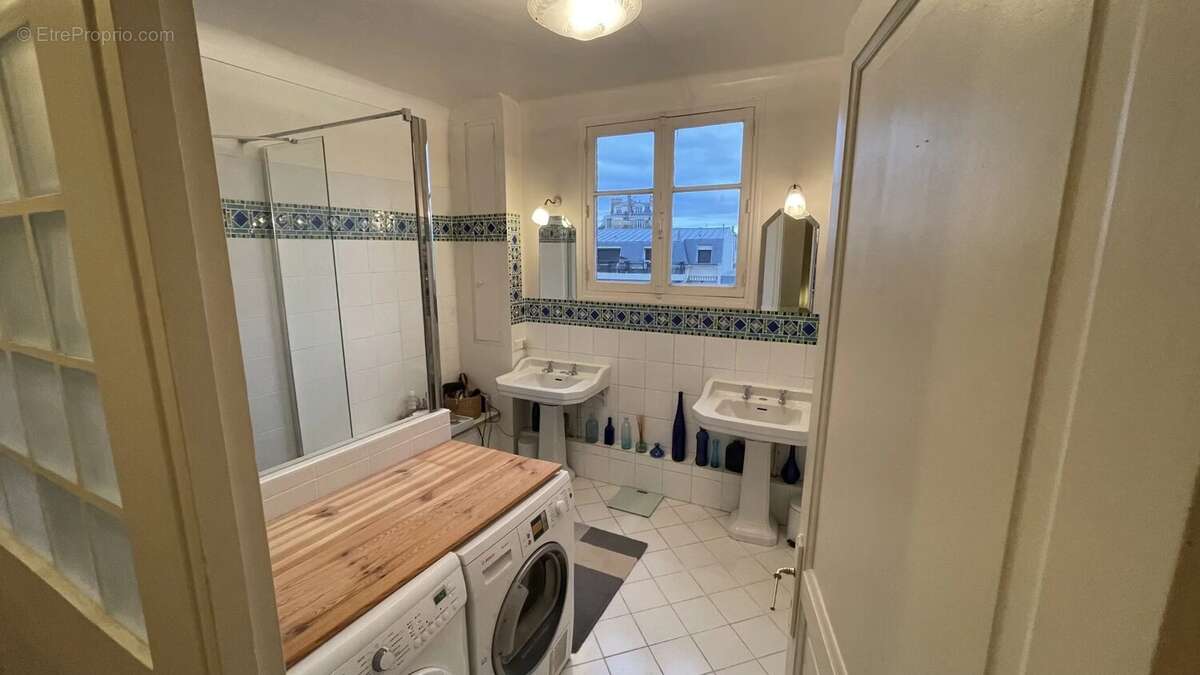 Maison à ISSY-LES-MOULINEAUX