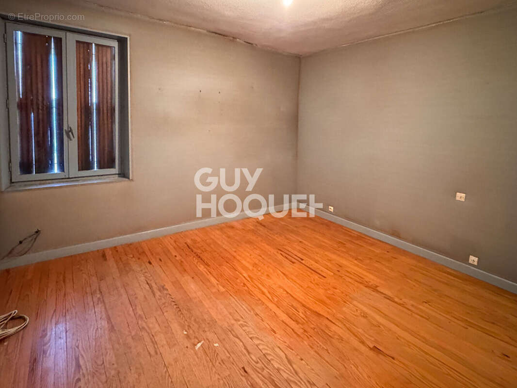 Appartement à PONT-EVEQUE