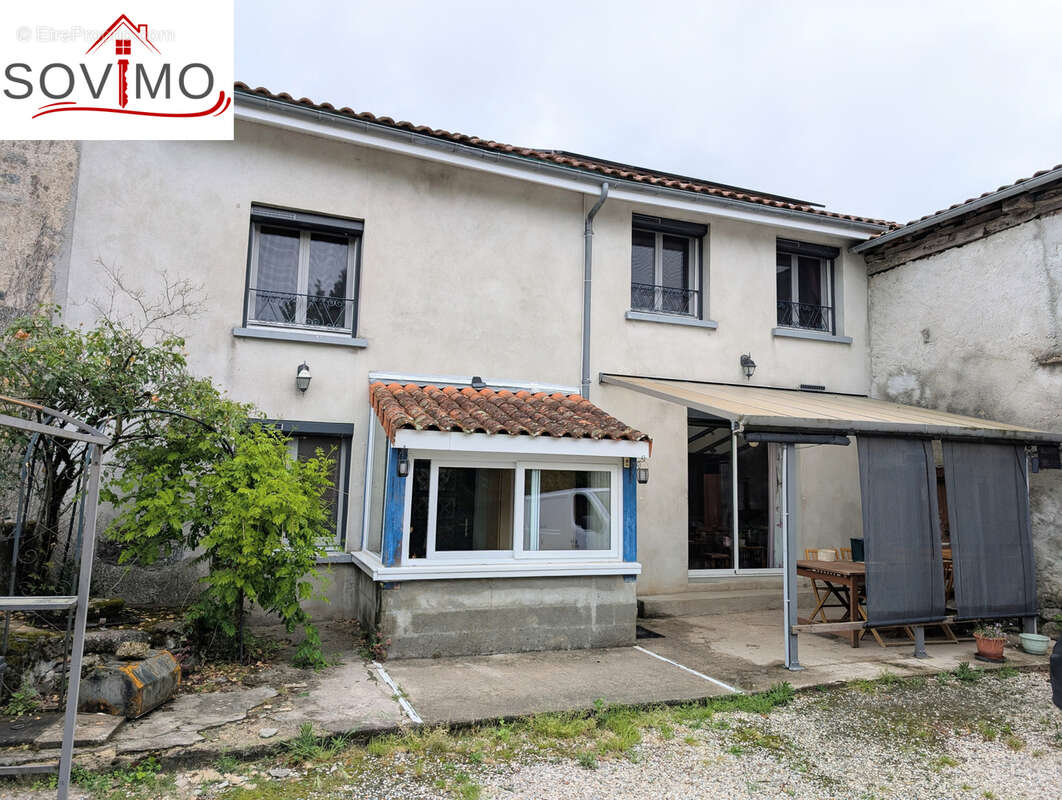 Maison à EXIDEUIL