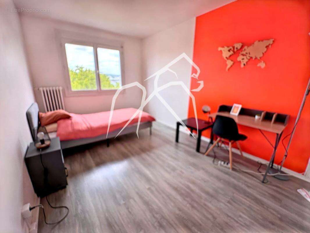 Appartement T5  Rouen 76100  Ascenseur et stationnement  78m² Vue cathédrale - photo 3