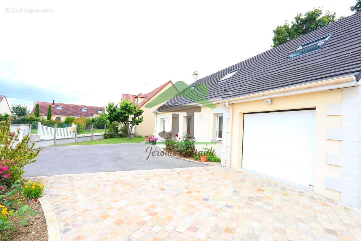 Maison à CHATEAUDUN