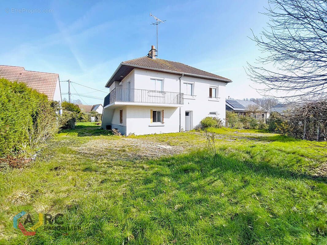 Maison à HUISSEAU-SUR-MAUVES