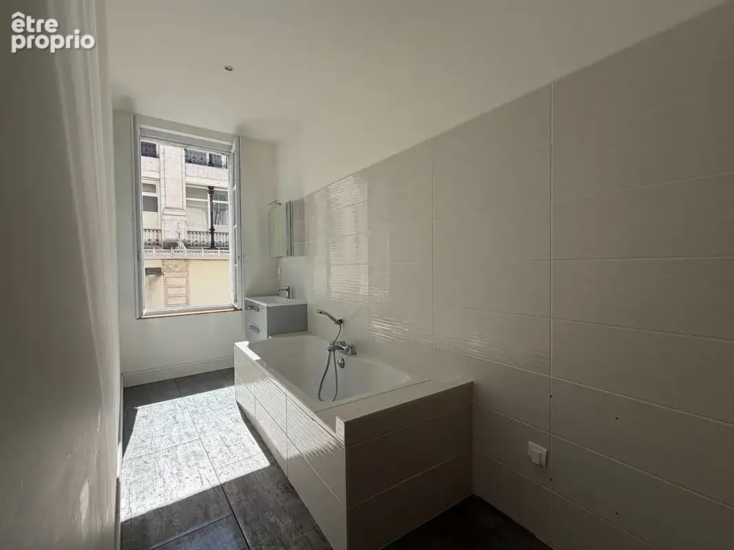 Appartement hyper centre avec terrasse ! - photo 11