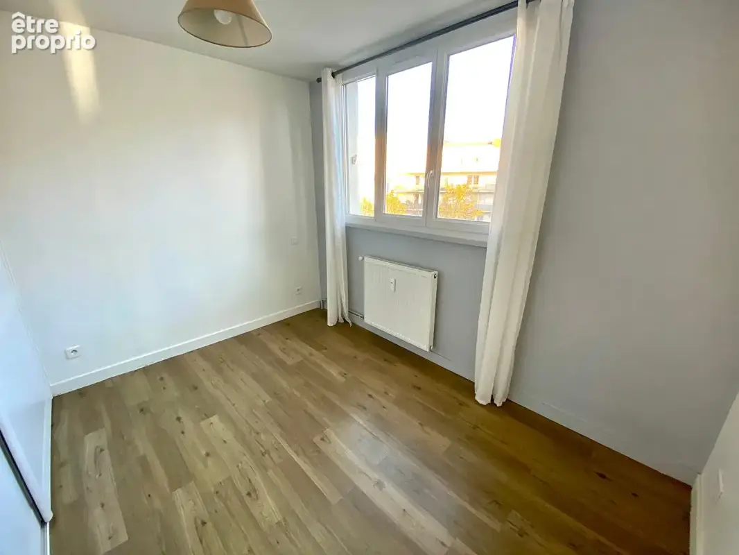 CLERMONT-FERRAND / Appartement à vendre avec garage et balcon Quartier "Les Salins" ! - photo 13