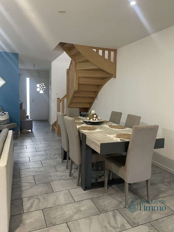 Maison à LES PONTS-DE-CE