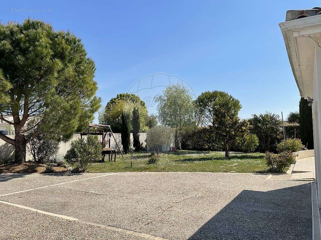 Maison à SAINT-GEORGES-DE-DIDONNE