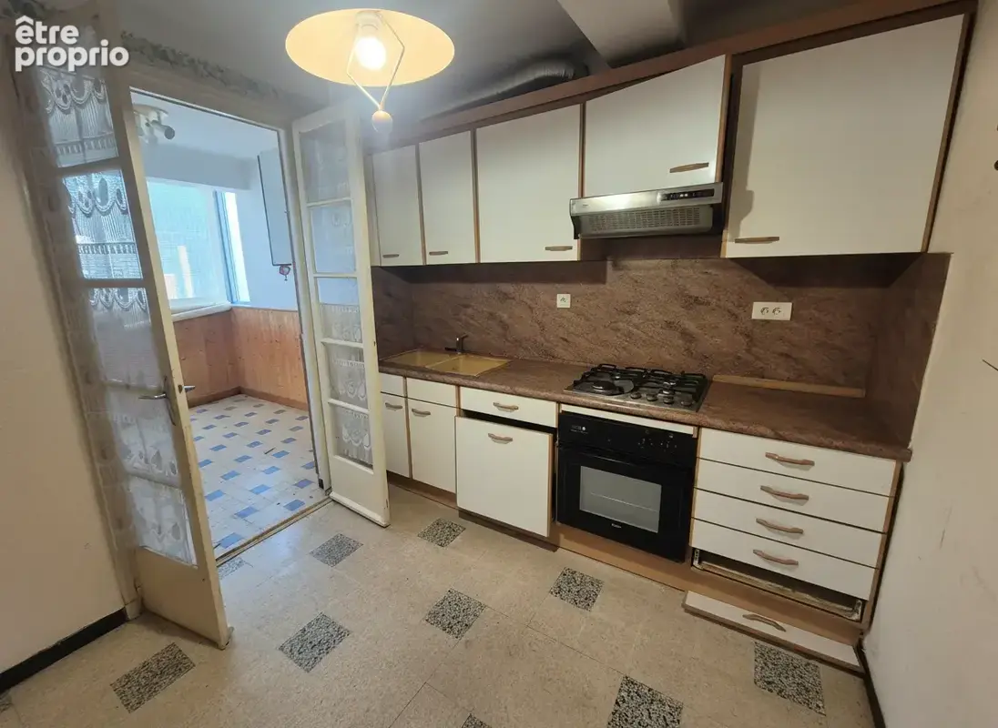 Appartement T3 + garage au 6ème étage d'une résidence sécurisée - photo 3