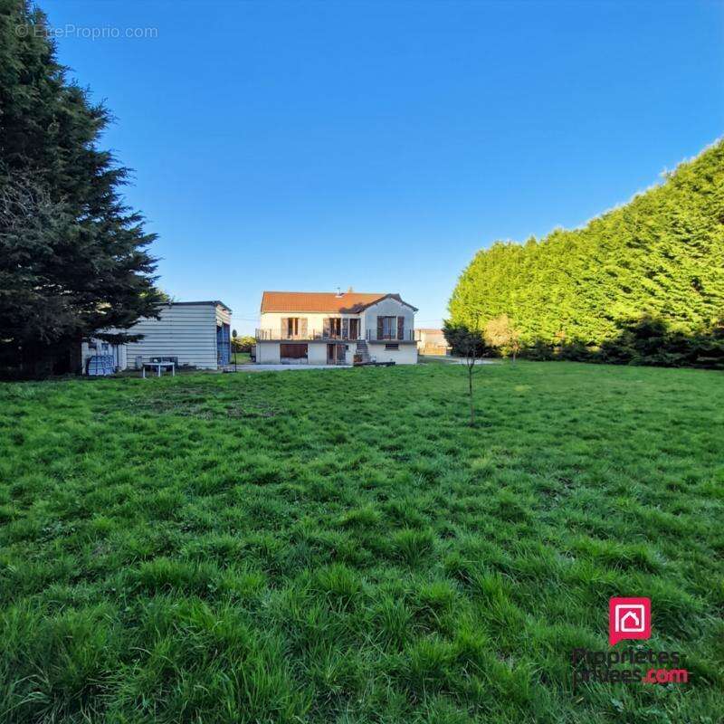 Maison à ARNAY-LE-DUC