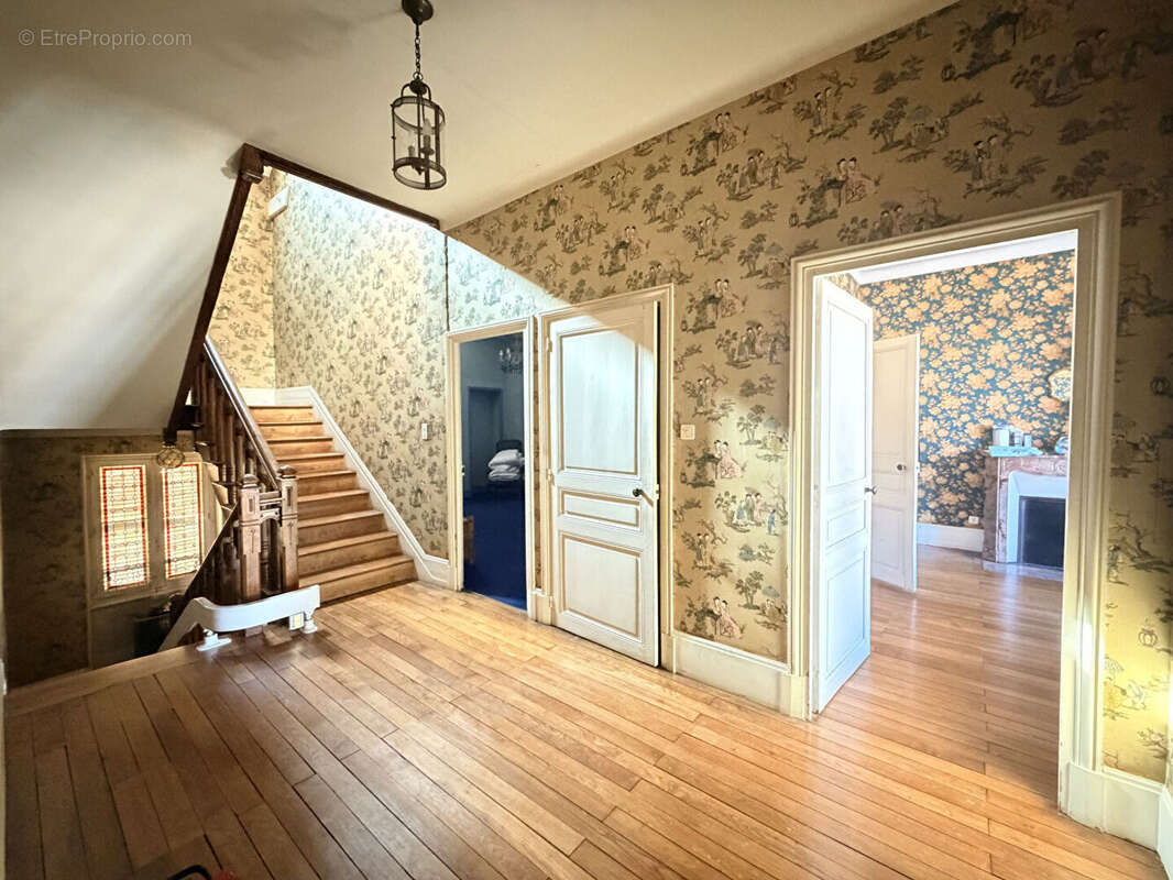 Maison bourgeoise centre ville - photo 7
