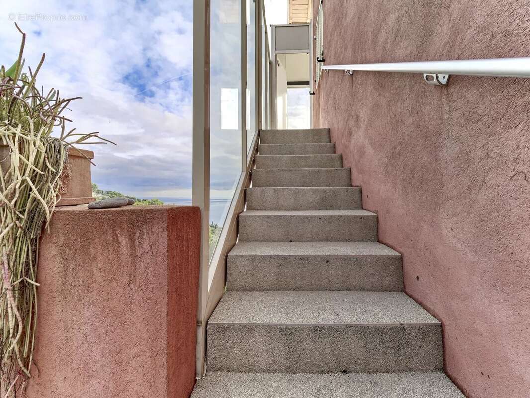 Appartement à VILLEFRANCHE-SUR-MER