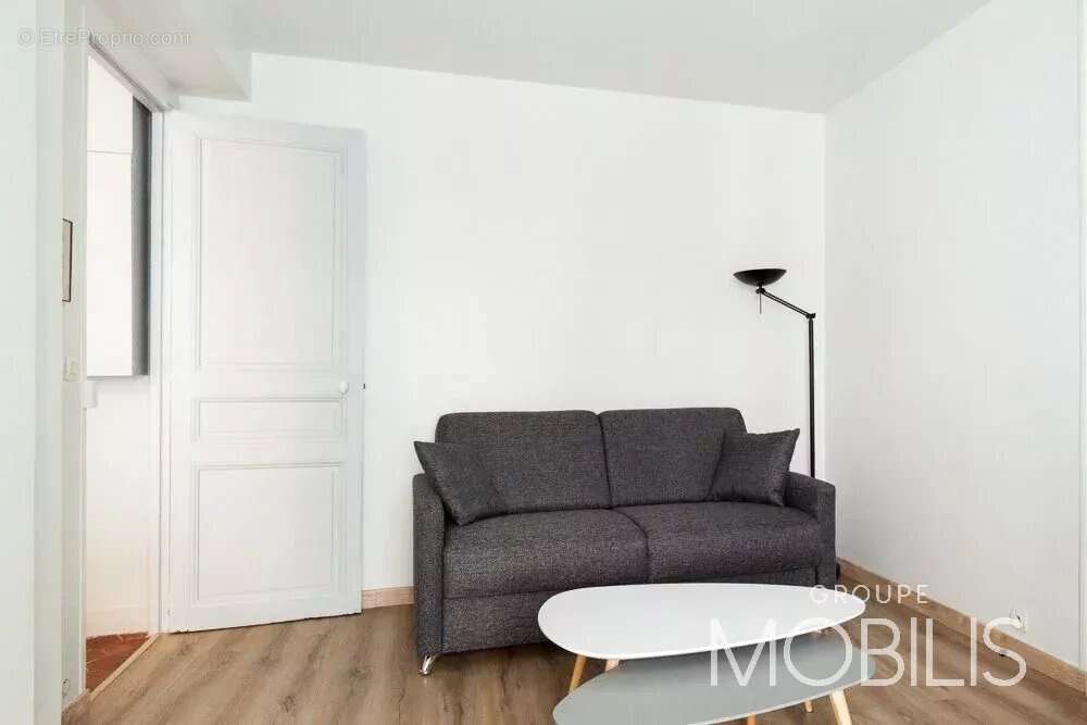 Appartement à PARIS-8E