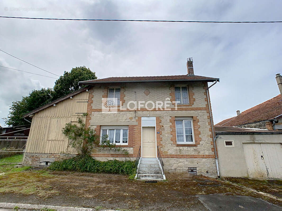 Maison à SERVON-MELZICOURT